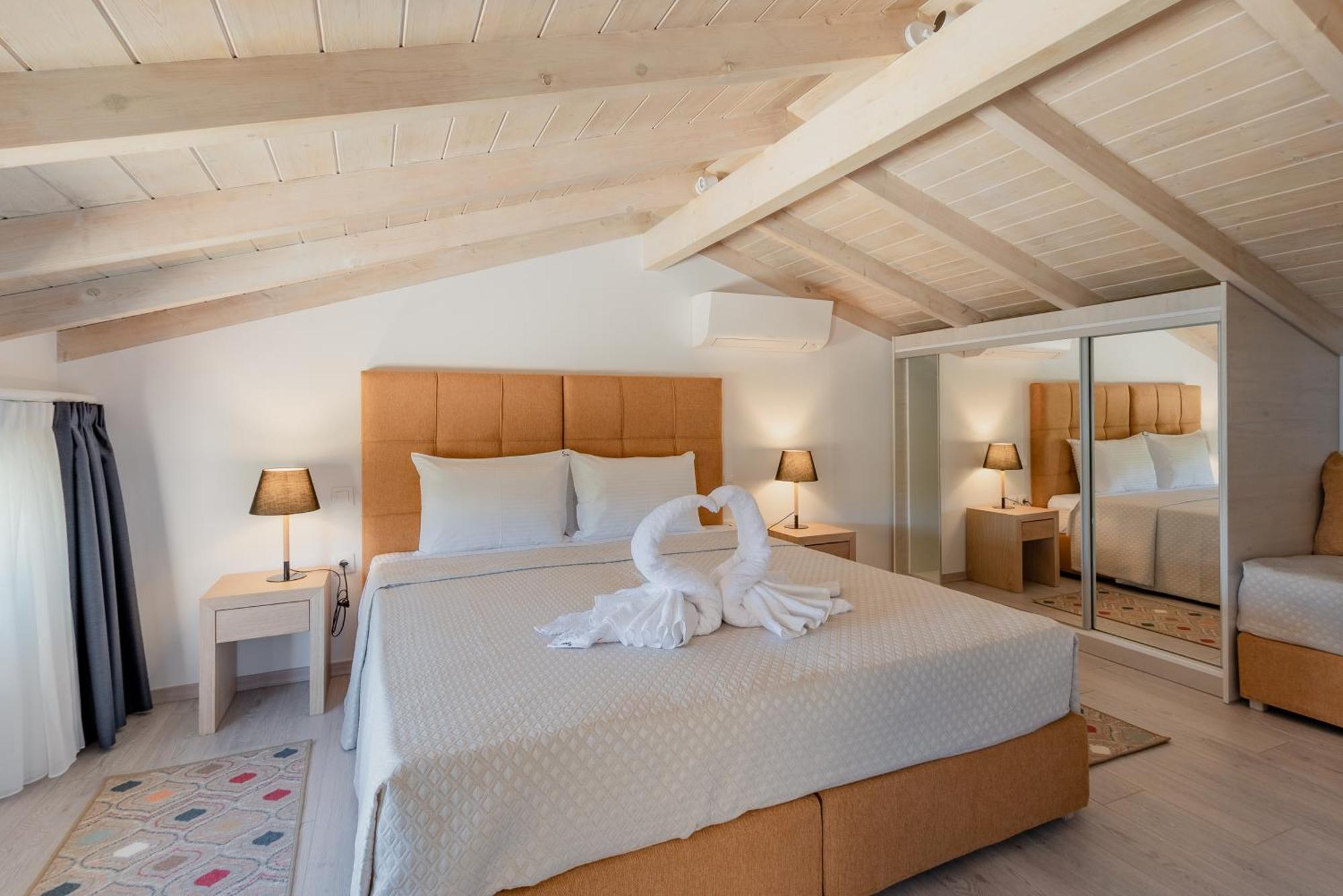 Swans Luxury Homes Kommeno  Habitación foto